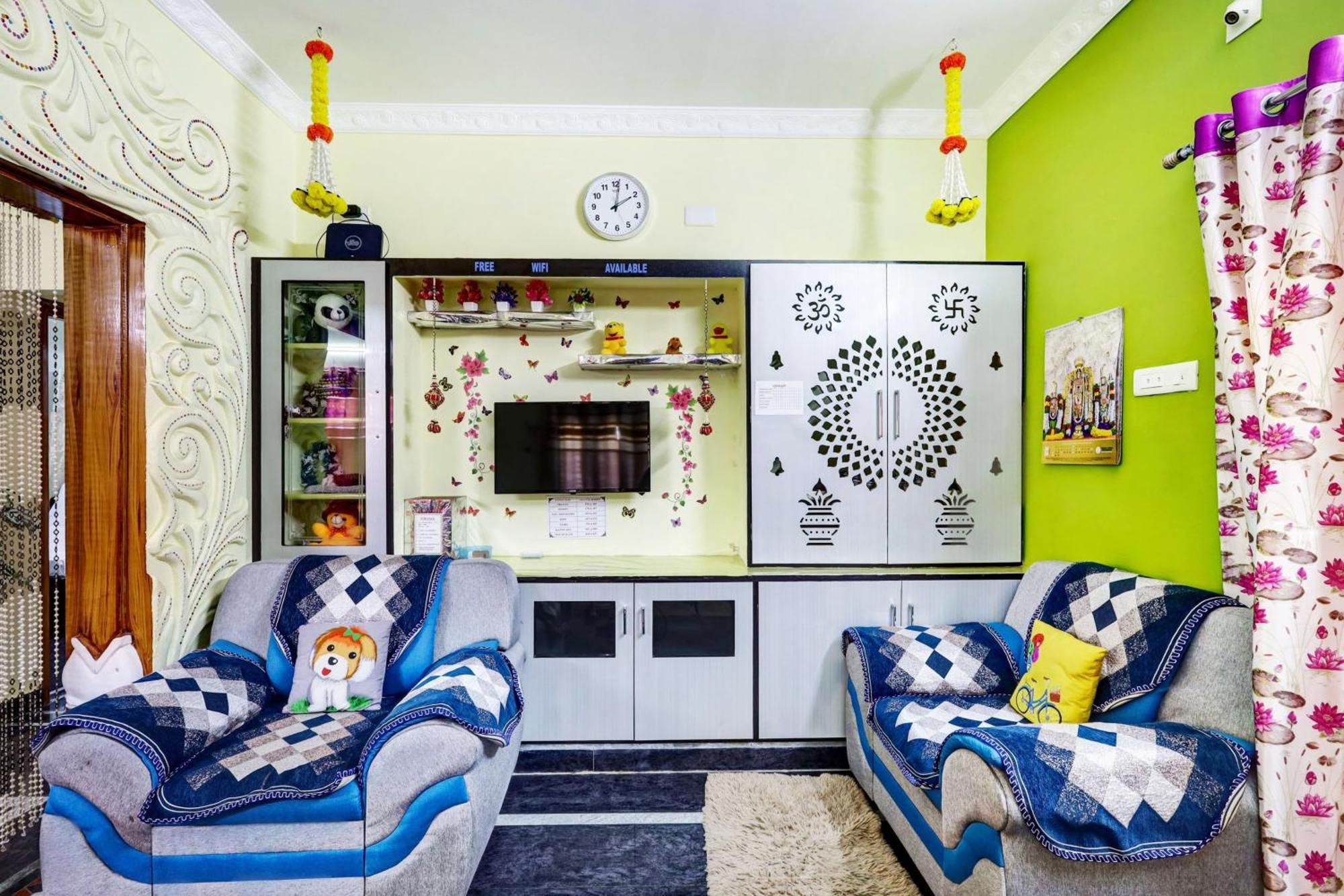 Sri Sakthi Home Stay - Beyond The Expectations- 10 To 15 Minutes Drive From Railway Station And Bus Station 티루파티 외부 사진