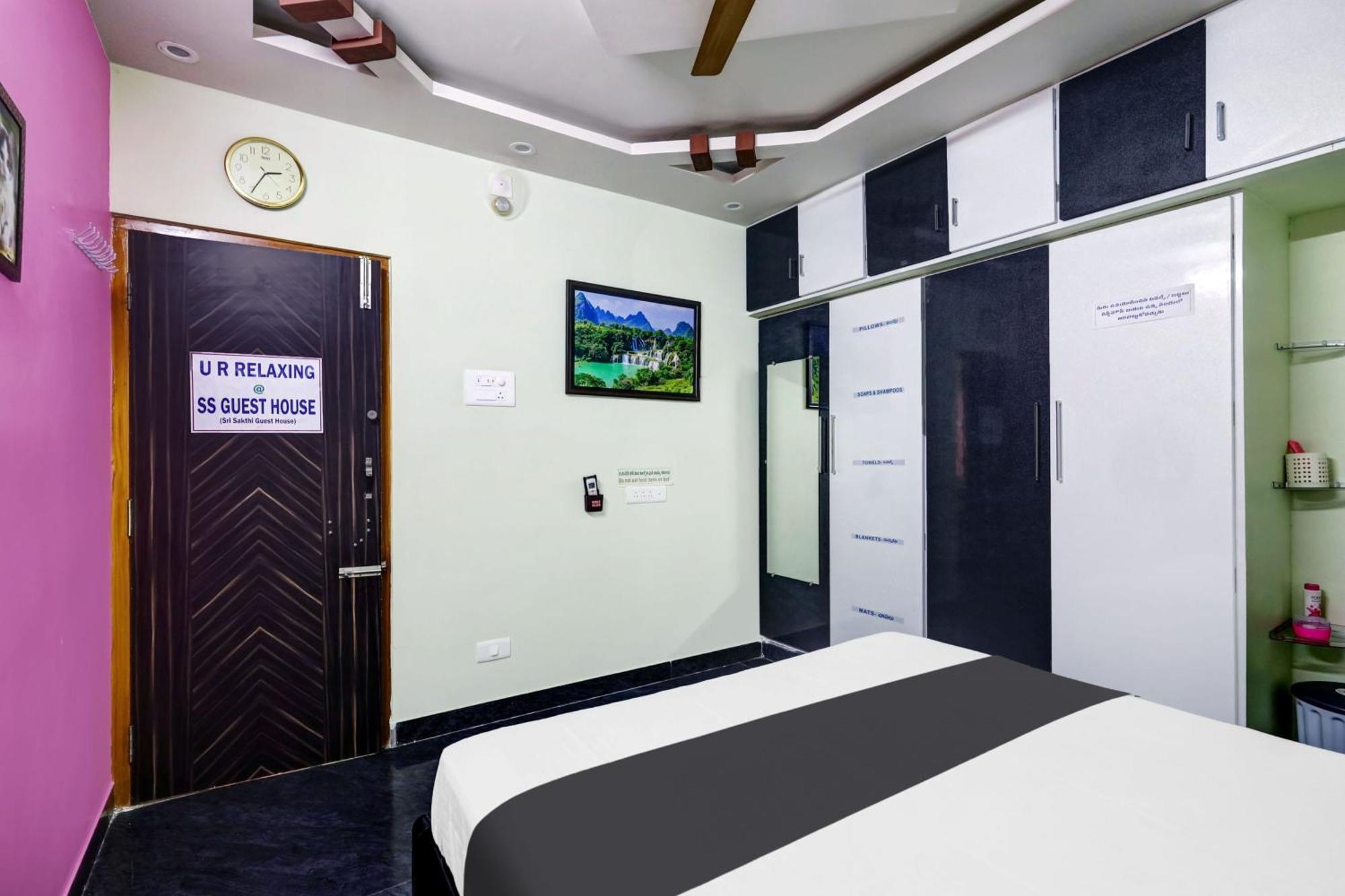 Sri Sakthi Home Stay - Beyond The Expectations- 10 To 15 Minutes Drive From Railway Station And Bus Station 티루파티 외부 사진
