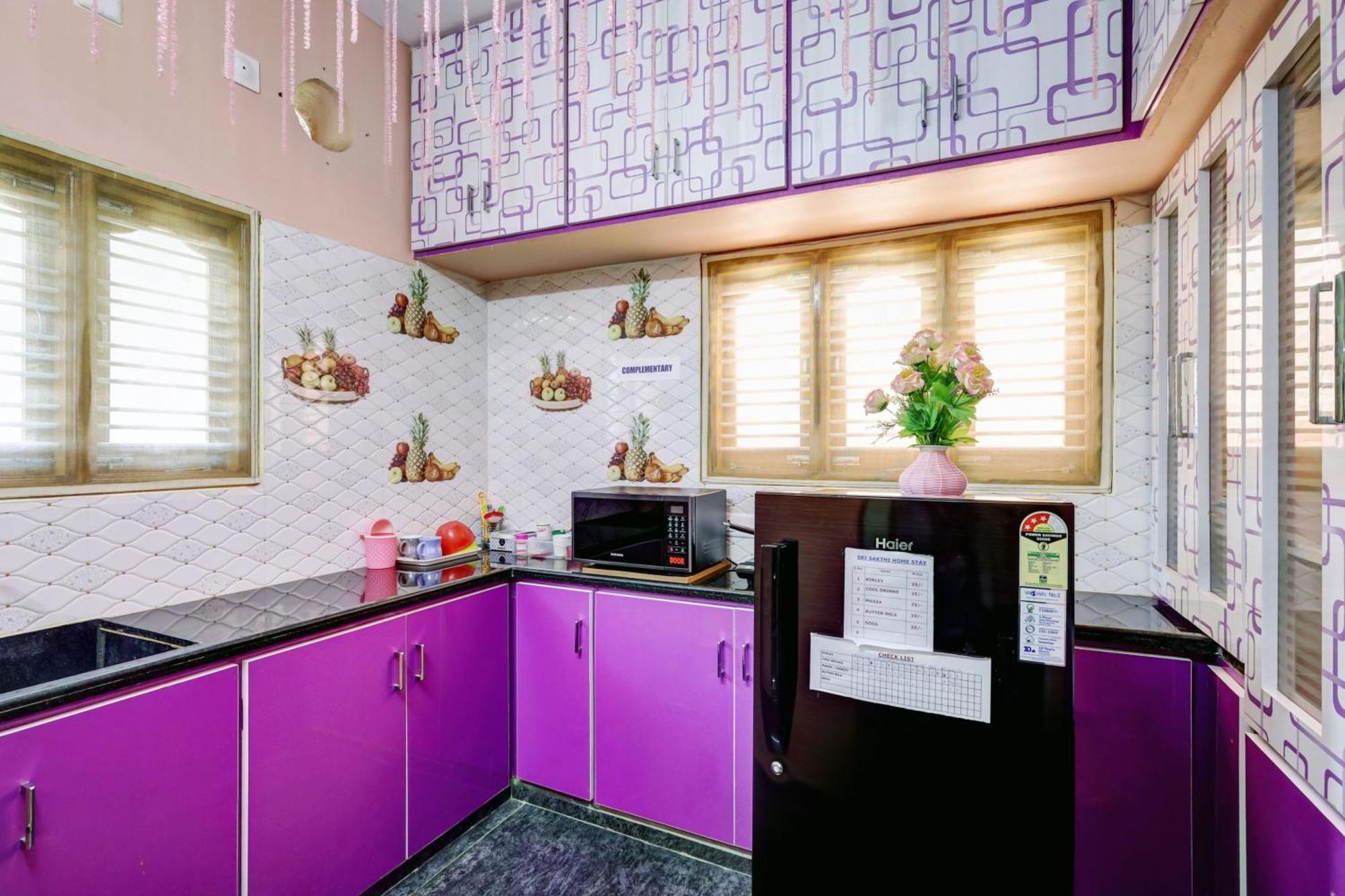 Sri Sakthi Home Stay - Beyond The Expectations- 10 To 15 Minutes Drive From Railway Station And Bus Station 티루파티 외부 사진