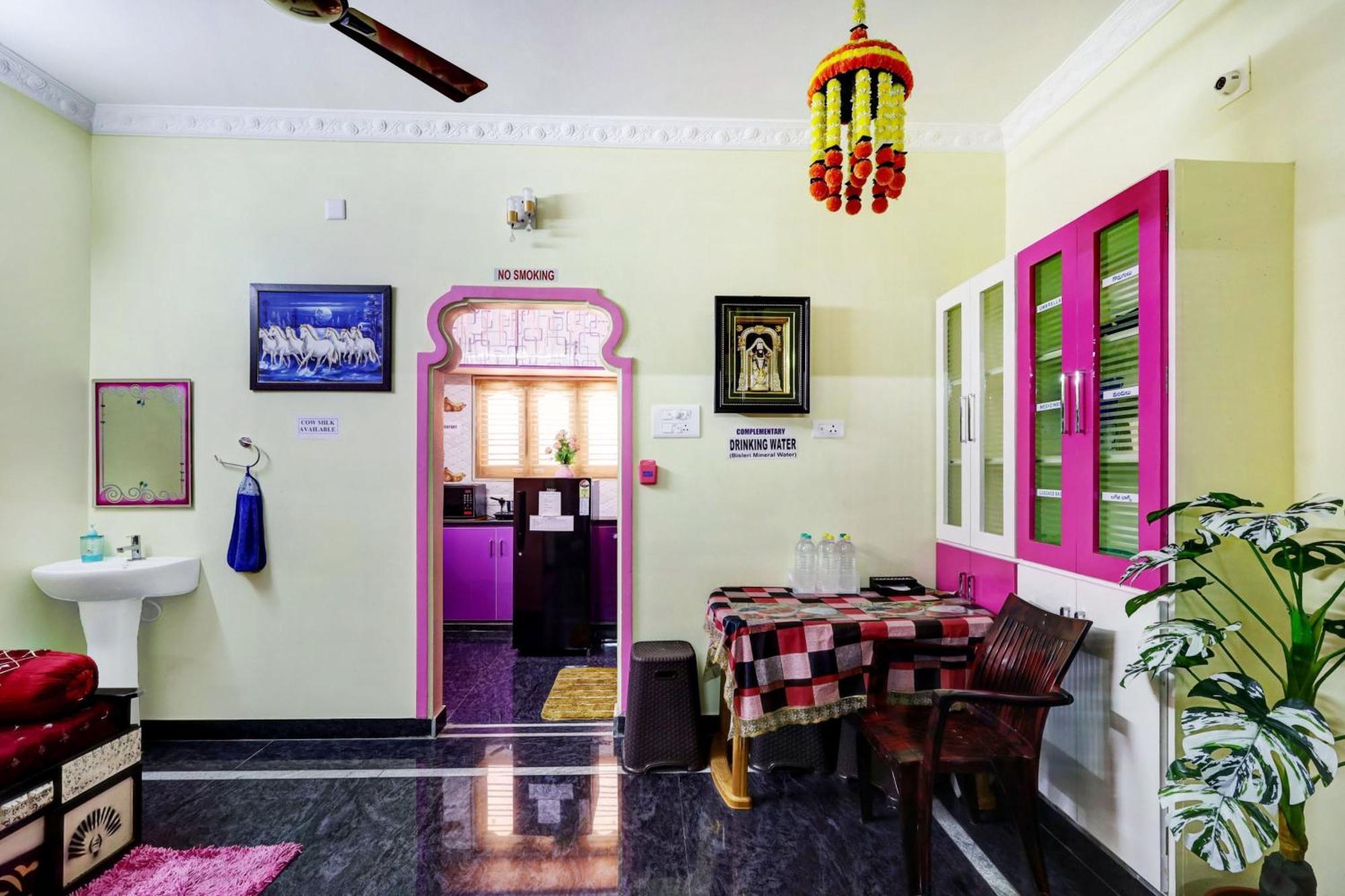 Sri Sakthi Home Stay - Beyond The Expectations- 10 To 15 Minutes Drive From Railway Station And Bus Station 티루파티 외부 사진
