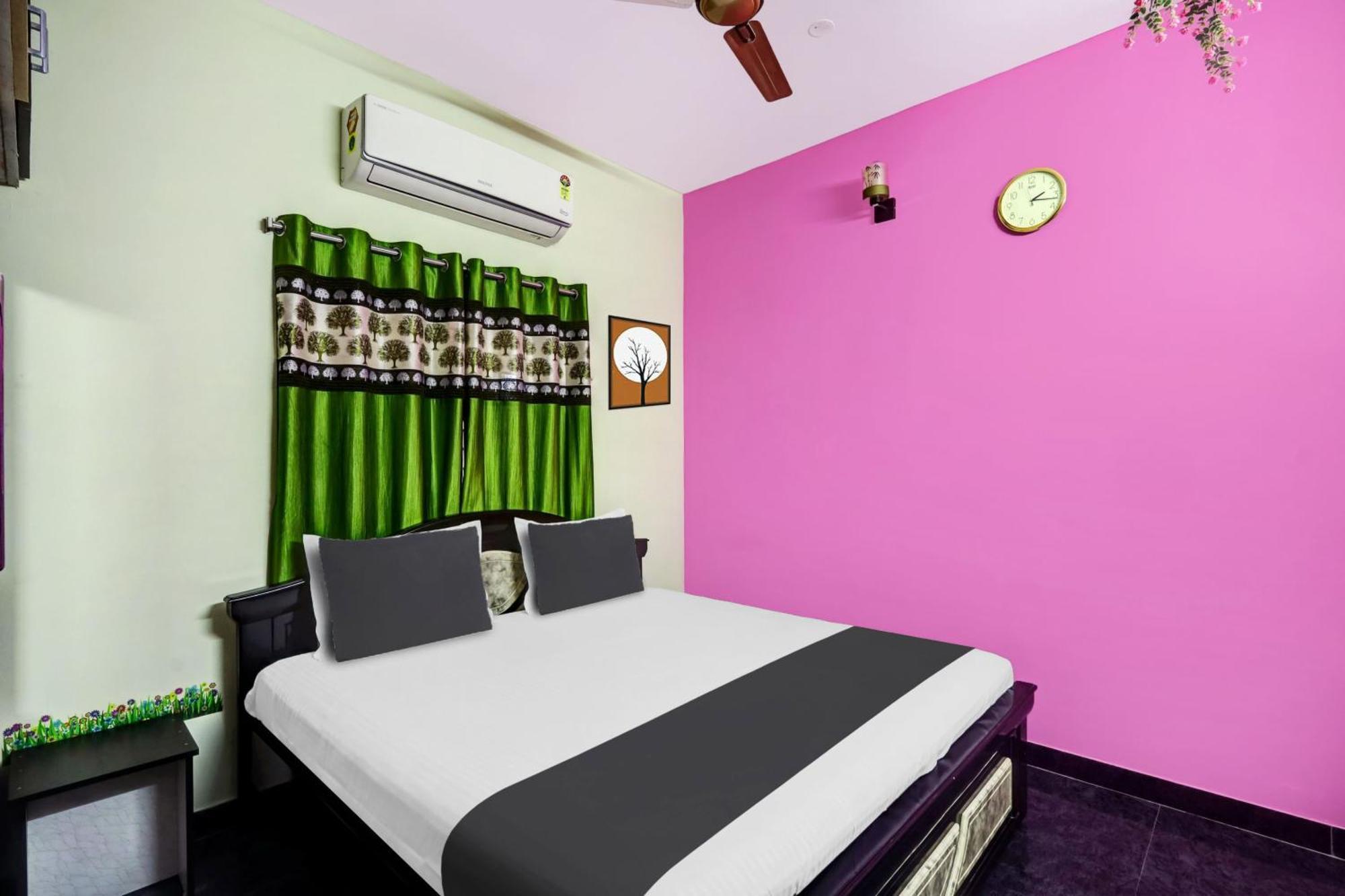 Sri Sakthi Home Stay - Beyond The Expectations- 10 To 15 Minutes Drive From Railway Station And Bus Station 티루파티 외부 사진