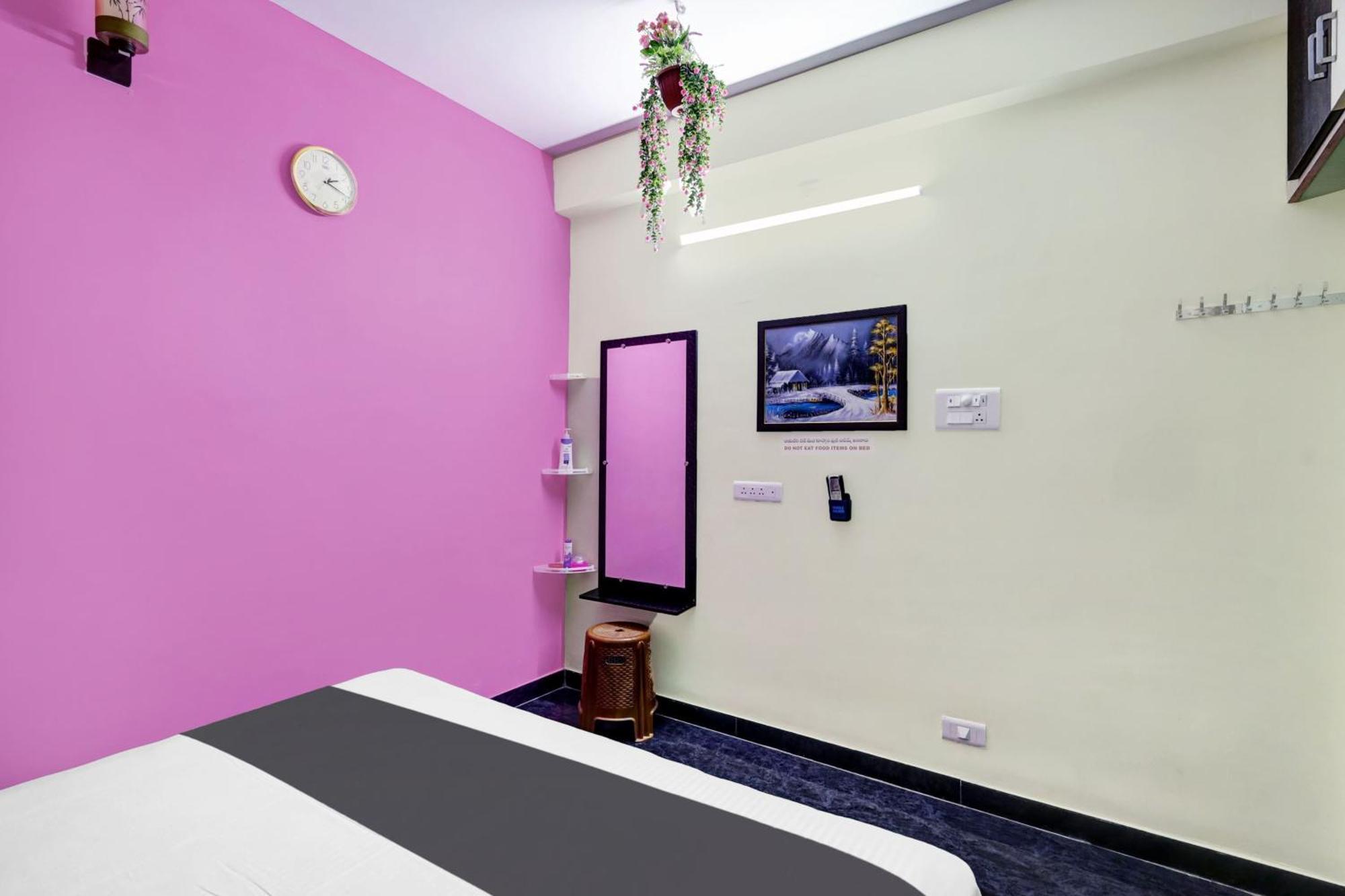 Sri Sakthi Home Stay - Beyond The Expectations- 10 To 15 Minutes Drive From Railway Station And Bus Station 티루파티 외부 사진